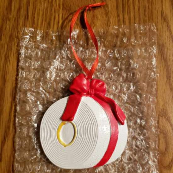 NWOT Toilet Paper Quarantine Christmas Ornament - Picture 3 of 3